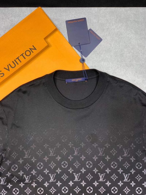 Buy Replica Louis Vuitton Monogram Gradient T-Shirt In Black - Buy ...