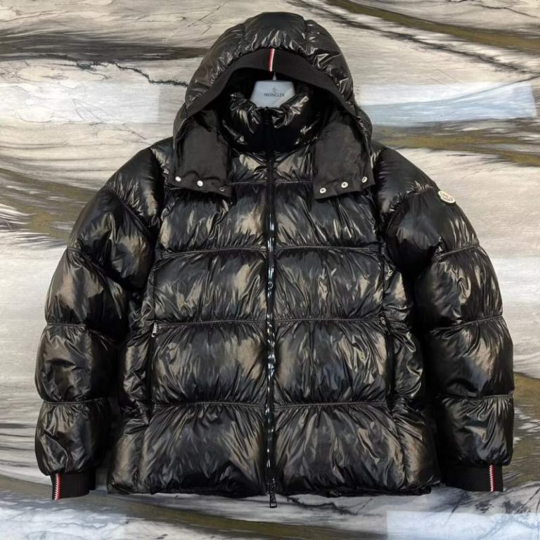 Buy Replica Moncler Orizaba Short Down Jacket In Black - Buy Designer ...